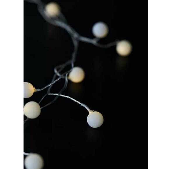 NWT Anthropologie Terrain Stargazer Snowberry Garland 15’ - Picture 3 of 16